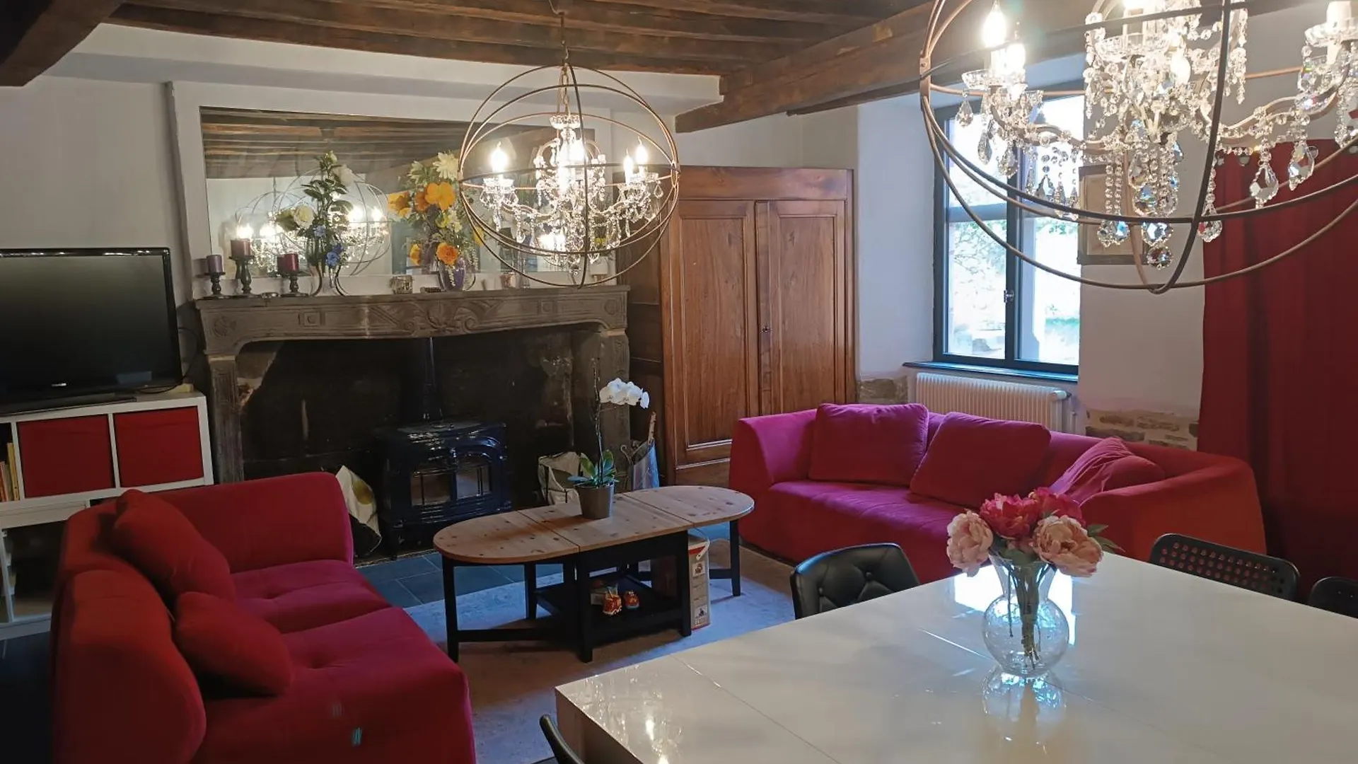 Retrouvez Votre Famille Ou Vos Amis Au Calme Villa Aigueperse  France